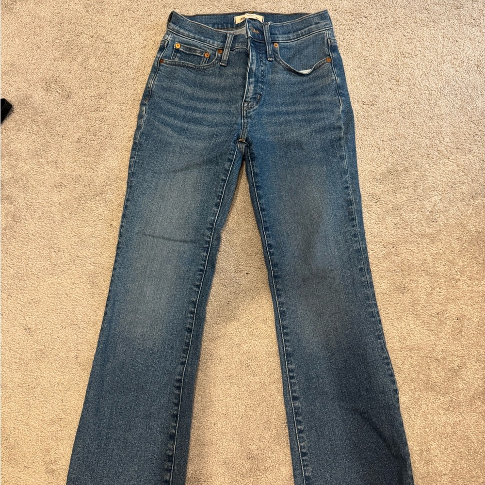 Madewell mid rise kick out jeans size 24